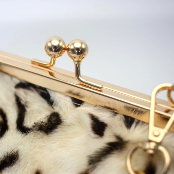 Premium Luxurious Mink Fur Bag, Crossbody, Clutch, 2 Straps - Picture 3 of 7